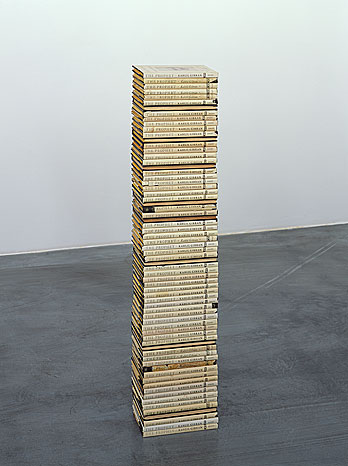 carol-bove-buecher.jpg