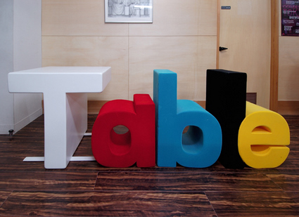 kamiya-design-table-1